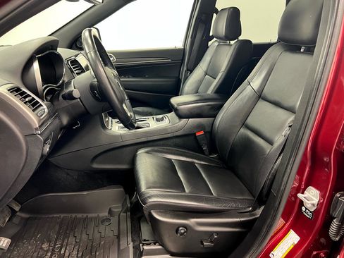 Used 2022 Jeep Grand Cherokee Limited image 4