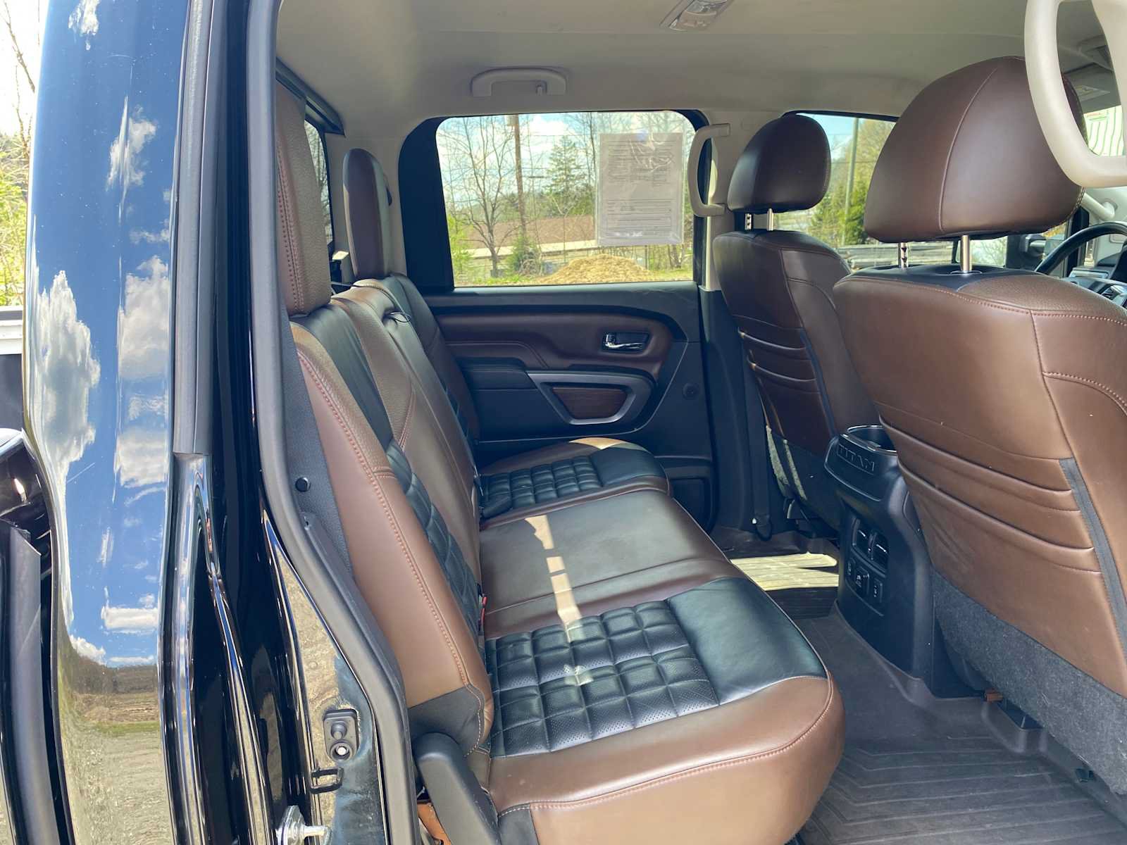 Used 2018 Nissan Titan Platinum Reserve w/ Platinum Utility Package AWD/4WD image 38