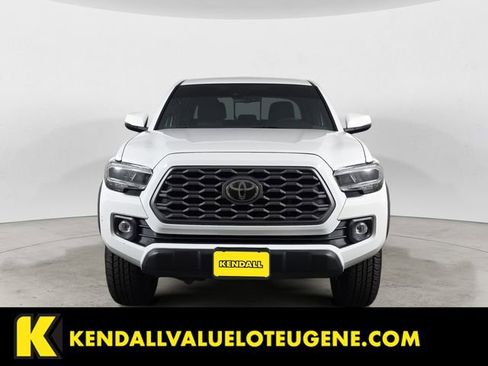 Used 2021 Toyota Tacoma TRD Off-Road w/ Technology Package image 8