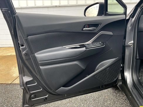 Used 2022 Toyota C-HR Nightshade image 27