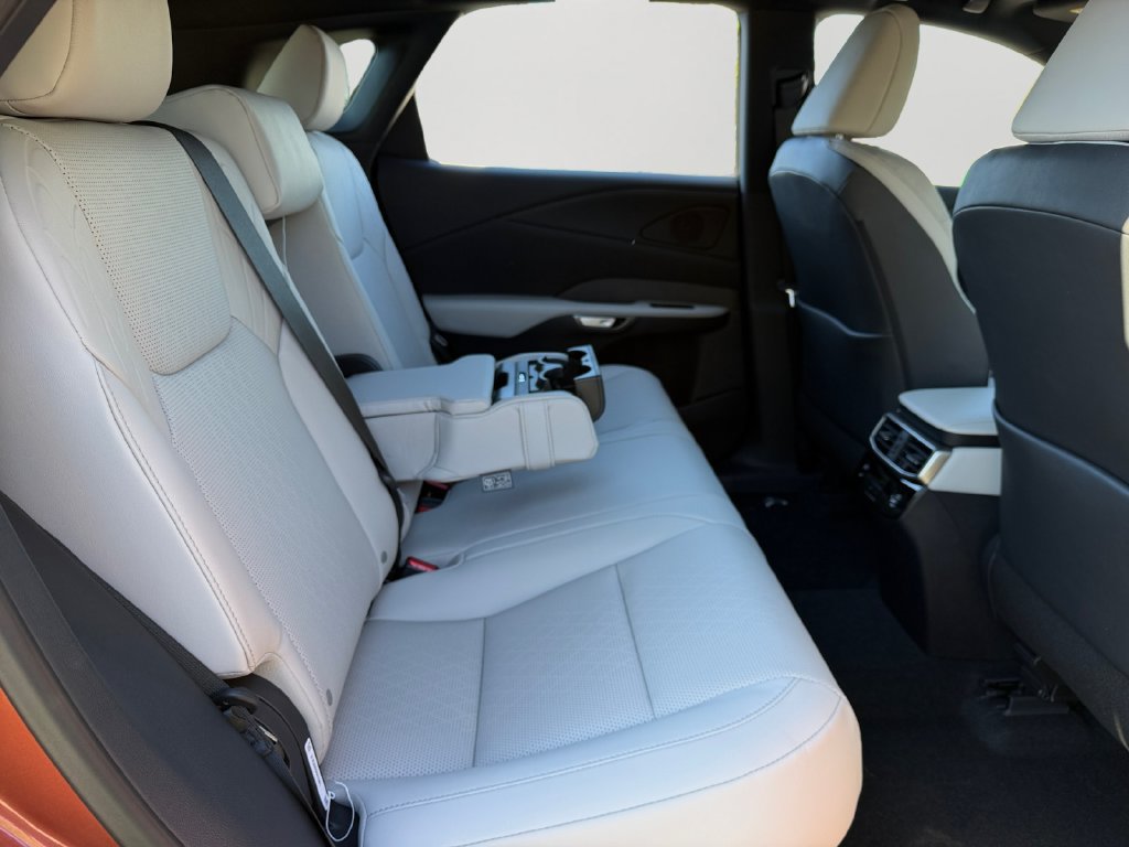New 2026 Lexus RX 350h w/ Convenience Package AWD/4WD image 6