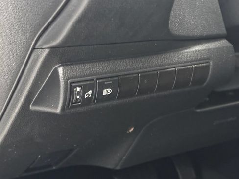 Used 2024 Toyota Corolla LE FWD image 12