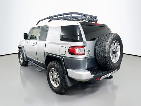 Used 2012 Toyota FJ Cruiser 2WD image 7