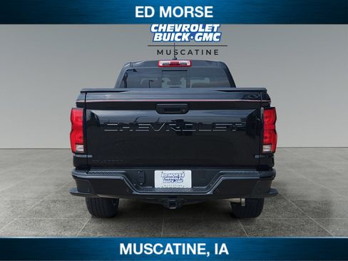 Certified 2024 Chevrolet Colorado Z71 w/ LPO, Dark Essentials Package AWD/4WD image 4