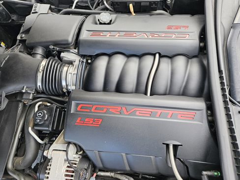 Used 2010 Chevrolet Corvette Convertible w/ Preferred Equipment Group image 32