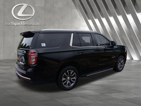 Used 2022 Chevrolet Tahoe LT w/ LT Signature Package image 33