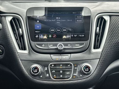 Used 2024 Chevrolet Malibu LT FWD image 18