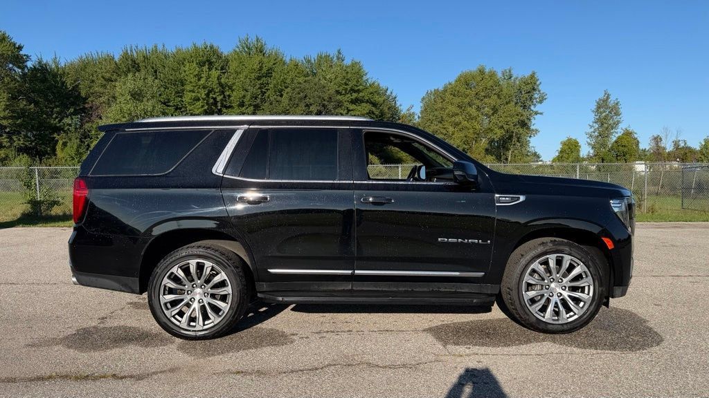 Used 2021 GMC Yukon Denali AWD/4WD image 10