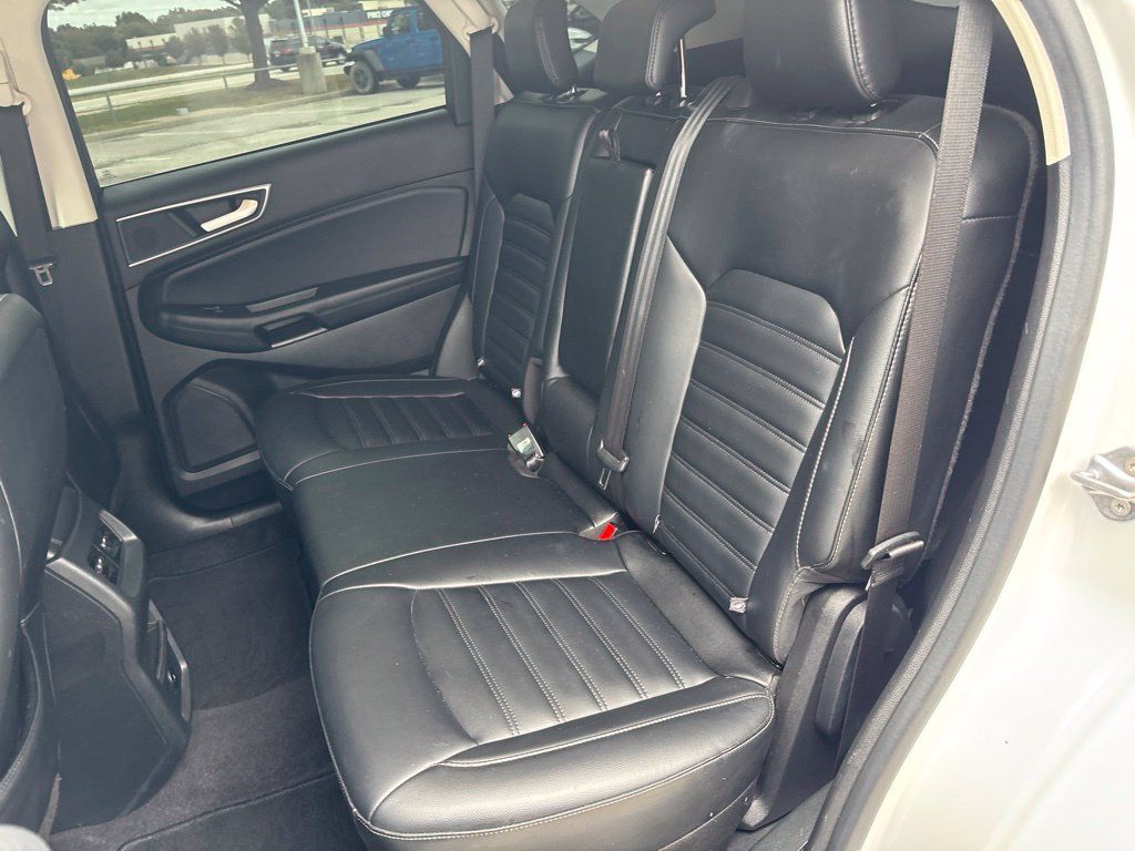 Used 2024 Ford Edge SEL AWD/4WD image 15