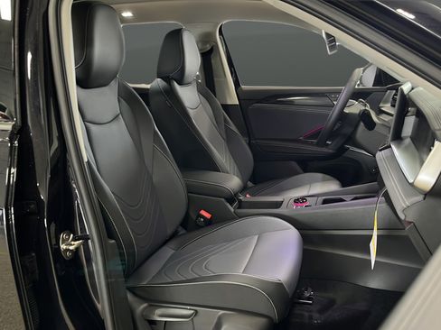 New 2026 Volkswagen Tiguan SE AWD/4WD image 22