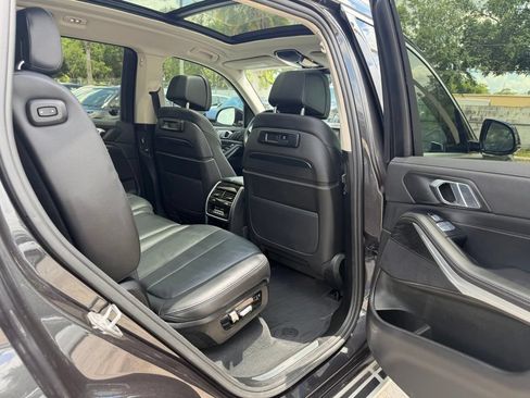 Used 2022 BMW X7 xDrive40i w/ Premium Package AWD/4WD image 35