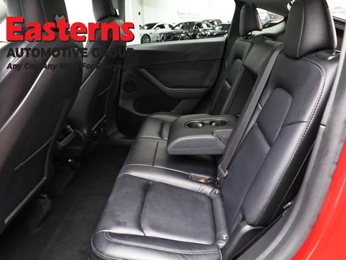 Used 2022 Tesla Model Y Long Range image 16