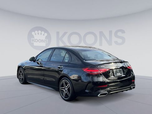 Used 2022 Mercedes-Benz C 300 4MATIC Sedan image 4