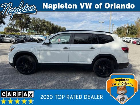 Used 2022 Volkswagen Atlas SE w/ Black Wheel Package image 15