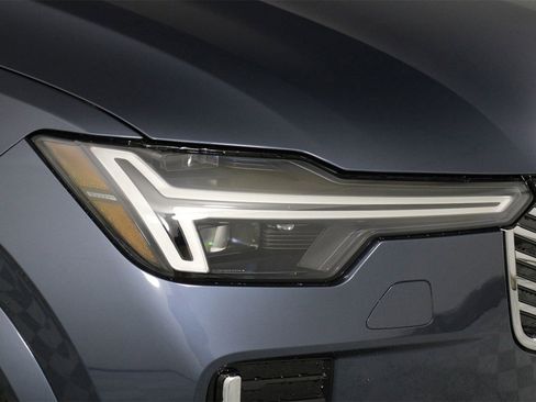 New 2026 Volvo XC90 B6 Ultra image 14