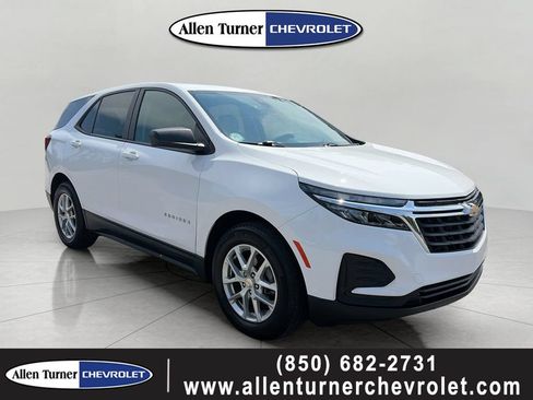 Used 2024 Chevrolet Equinox LS w/ LS Convenience Package FWD image 1
