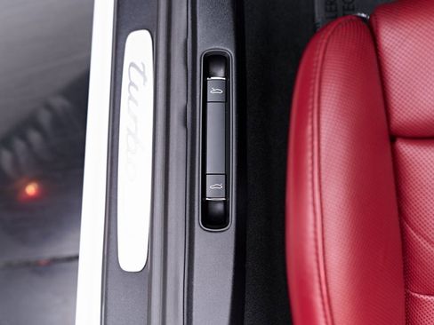 Used 2019 Porsche 911 Turbo S image 47