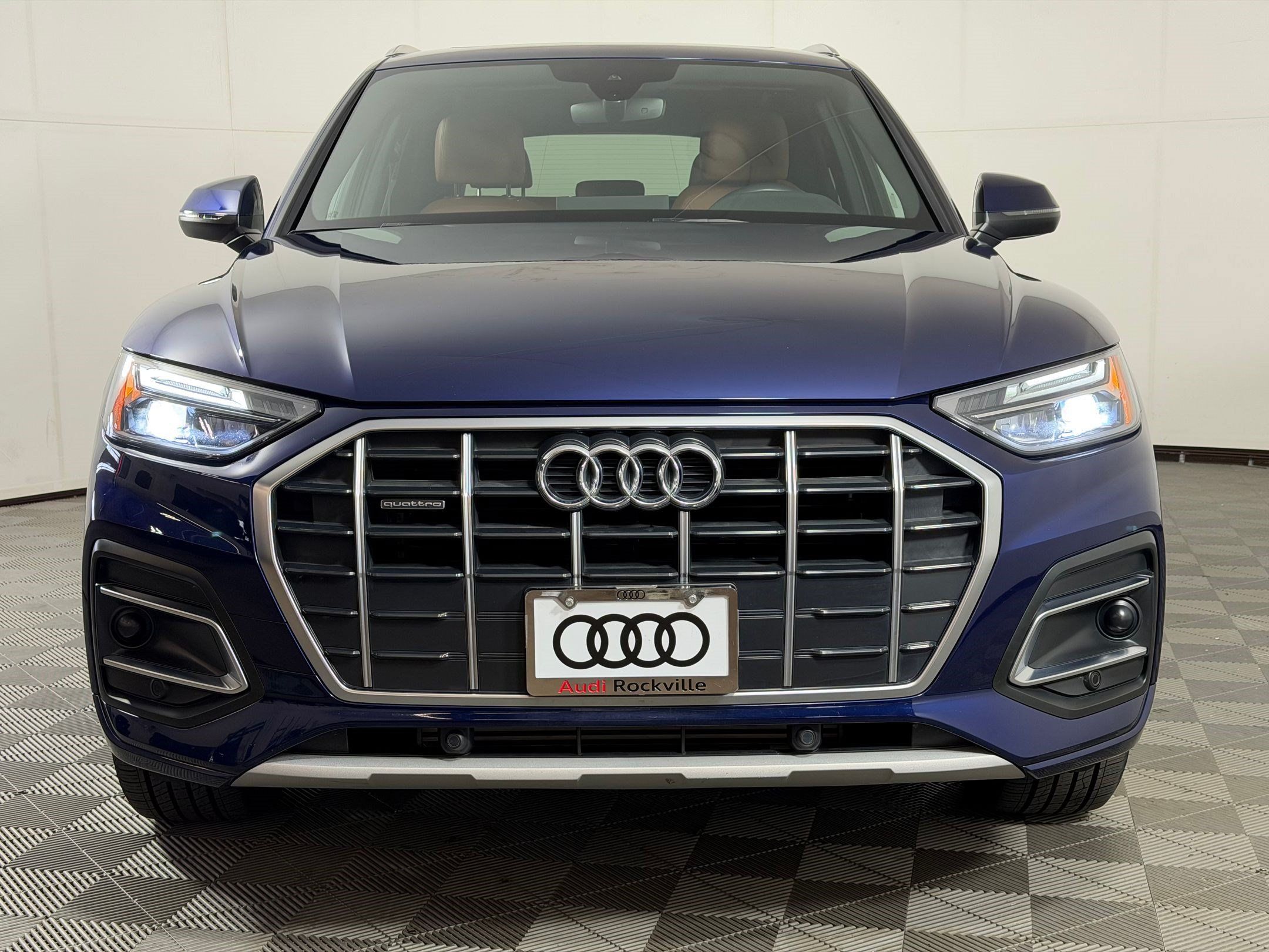 Used 2023 Audi Q5 2.0T Premium w/ Convenience Package AWD/4WD image 6