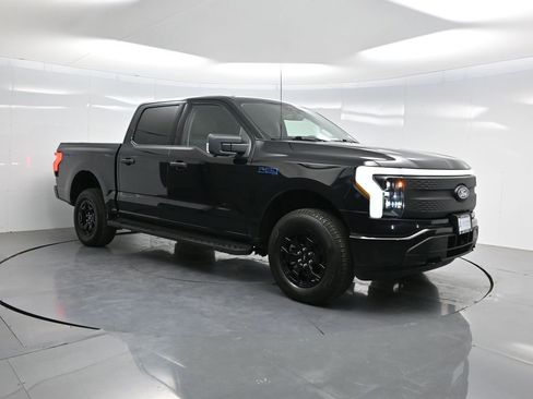 Used 2025 Ford F150 Lightning XLT AWD/4WD image 29