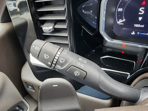 New 2026 GMC Sierra 1500 SLT image 24