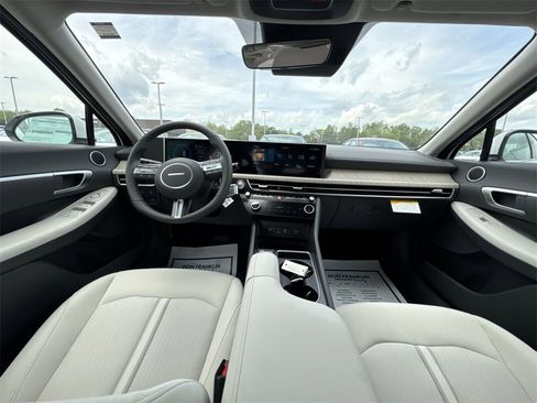 New 2025 Hyundai Sonata SEL image 10