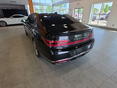 Used 2021 Genesis G90 5.0 Ultimate RWD image 11