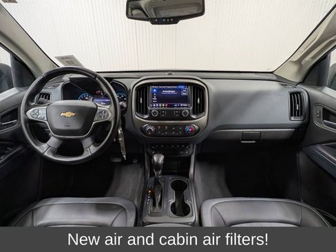 Used 2022 Chevrolet Colorado Z71 AWD/4WD image 3