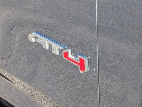 Used 2021 GMC Yukon AT4 image 12