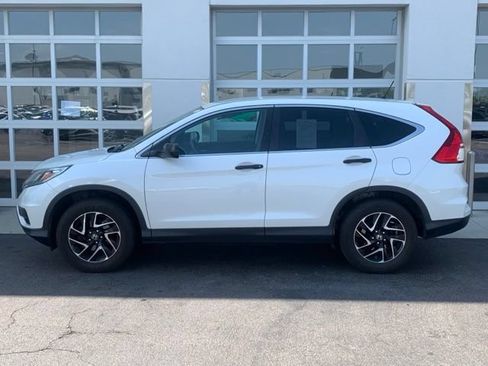 Used 2016 Honda CR-V SE image 3