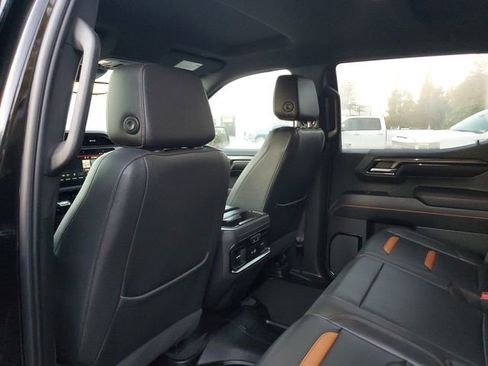 Used 2022 GMC Sierra 1500 AT4 w/ AT4 Premium Package image 10