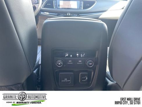 Used 2023 Buick Enclave Essence w/ Experience Buick Package AWD/4WD image 36