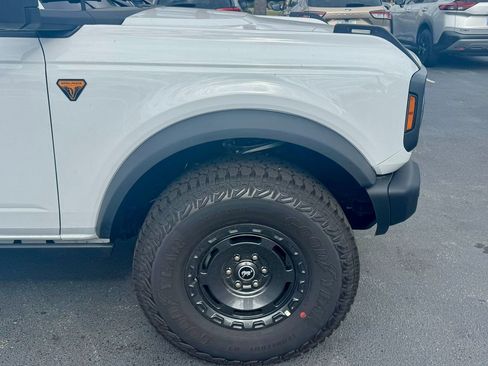 New 2025 Ford Bronco Badlands AWD/4WD image 4