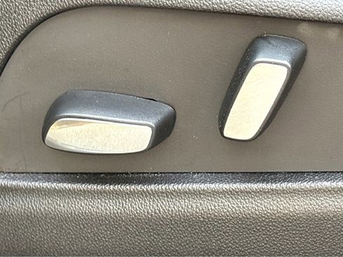 Certified 2024 Cadillac XT6 Luxury image 20