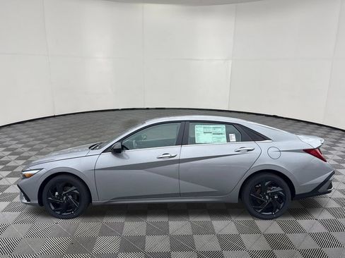 New 2026 Hyundai Elantra SEL Sport Premium FWD image 12