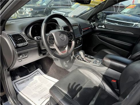 Used 2019 Jeep Grand Cherokee Trailhawk w/ Trailhawk Luxury Group AWD/4WD image 17