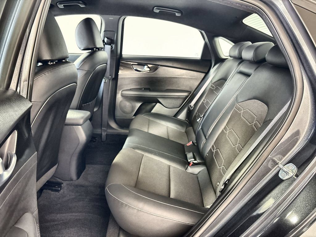 Used 2024 Kia Forte GT-Line FWD image 24