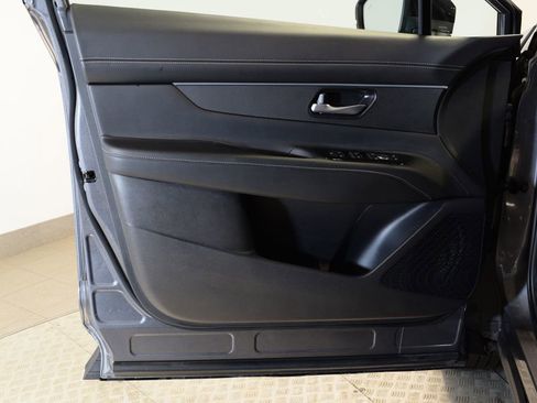 Used 2025 Nissan Murano SV image 9