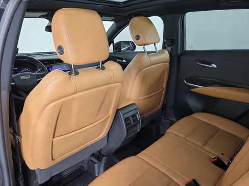 Used 2021 Cadillac XT4 Premium Luxury FWD image 12