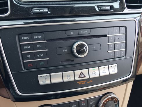 Used 2018 Mercedes-Benz GLS 450 4MATIC image 27