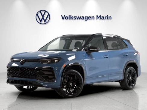 New 2026 Volkswagen Tiguan SE R-Line AWD/4WD image 1