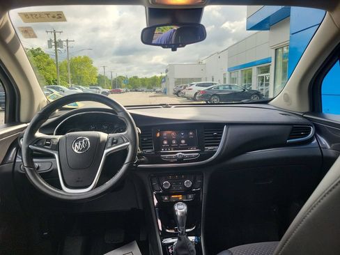 Certified 2022 Buick Encore Preferred AWD/4WD image 17