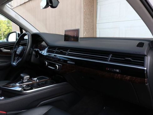 Used 2018 Audi Q7 3.0T Prestige AWD/4WD image 59