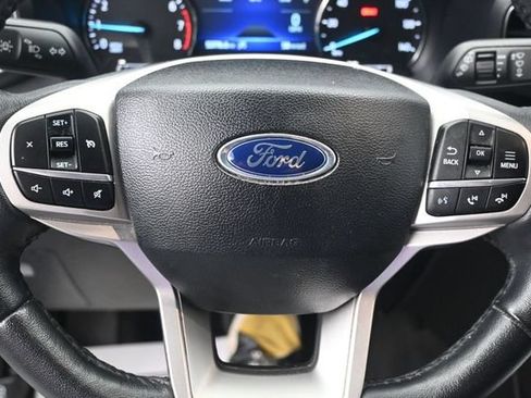 Certified 2024 Ford Explorer XLT w/ Equipment Group 202A AWD/4WD image 10