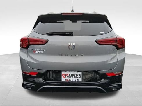 Used 2024 Buick Encore GX Sport Touring image 9