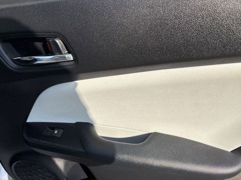 Used 2016 Toyota Prius Two image 34