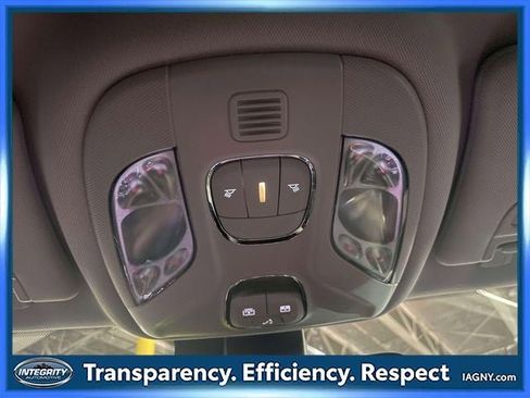 Used 2022 Jeep Compass Limited w/ Sun and Sound Group AWD/4WD image 31