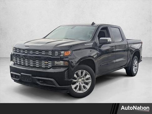 Used 2020 Chevrolet Silverado 1500 Custom w/ Custom Value Package image 1