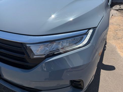 Used 2024 Honda Odyssey Elite image 9