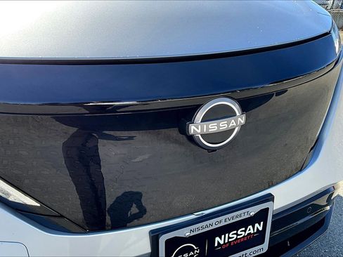 Used 2023 Nissan Ariya AWD image 32