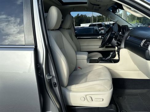 Used 2023 Lexus GX 460 Premium image 20